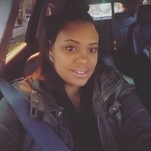 Meet your Posher, Monique